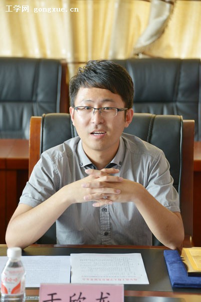 创业精英反哺母校 捐赠创业基金助力学校发展